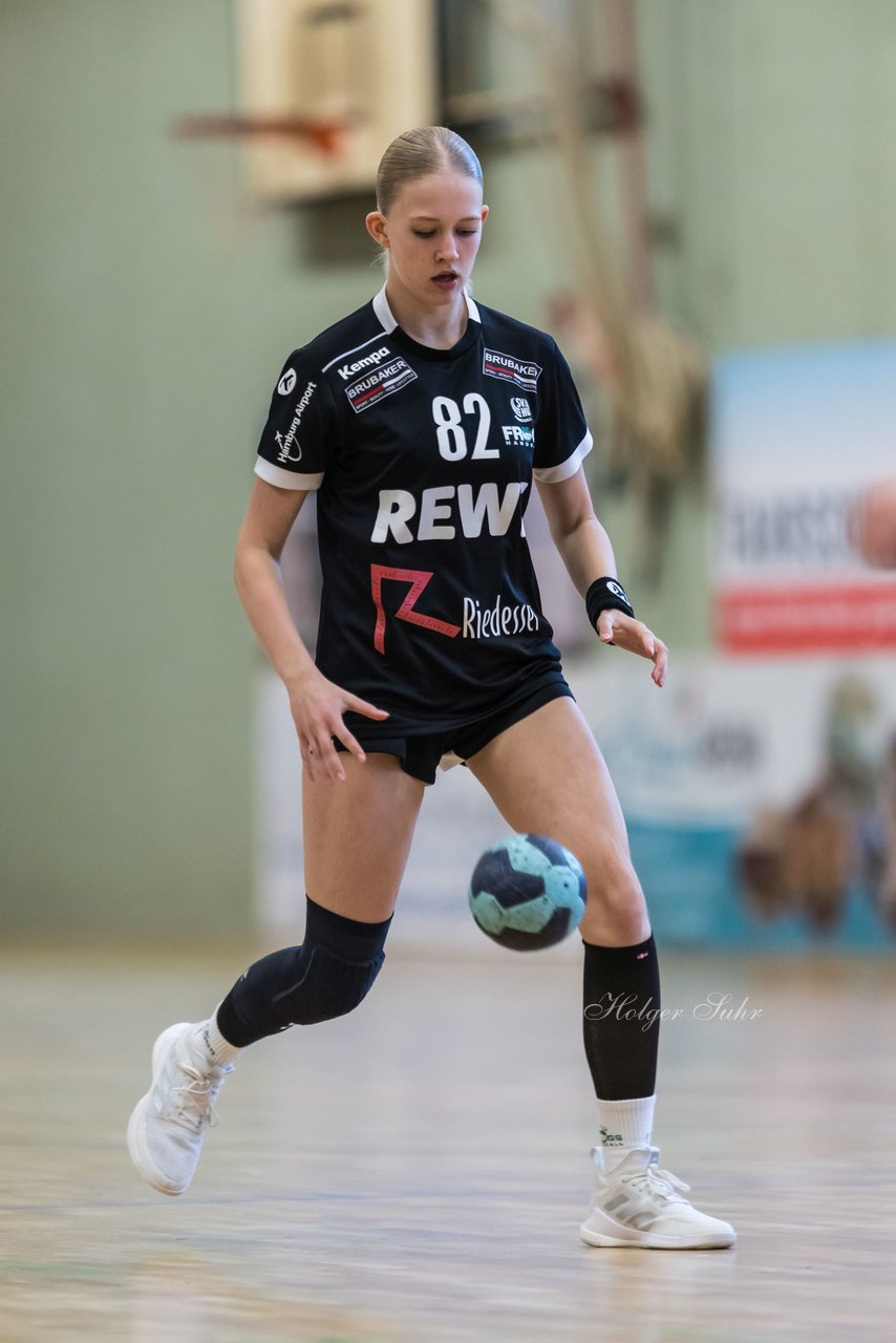 Bild 126 - wCJ SV Henstedt Ulzburg - SG HH-Nord : Ergebnis: 24:24